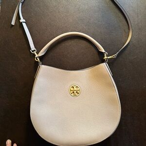 Tory Burch Carson Leather Hobo Bag in "Devon Sand"